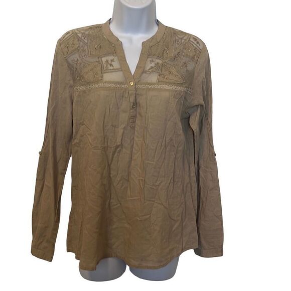 𝅺Love Potion EUC Tan Henley Embroidered Tab Cuff Long Sleeve Blouse Sz M - Picture 1 of 7